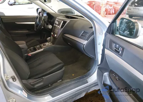 2013 Subaru Outback 2.5I Premium z USA, uszkodzony, nr VIN 4S4BRBCC8D3232085